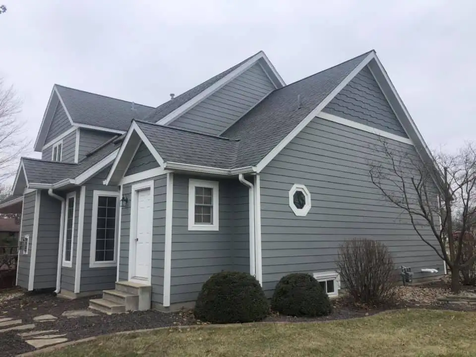 Germantown Seamless Guttering & Siding Inc. - recent projects residential home - Clinton County, IL