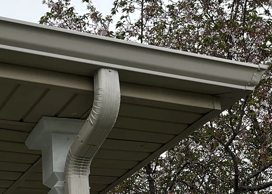 Professional gutter and drain pipe installation - Clinton County, IL
